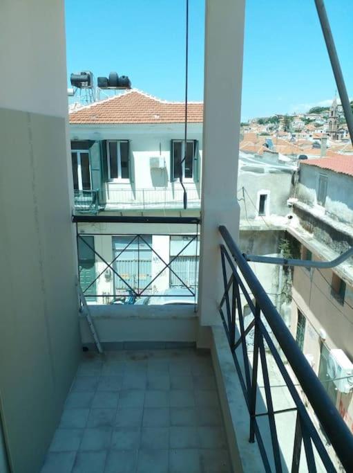 Cozy Studio Flat 1 Bedroom-Very Central Location Mytilene Exterior photo